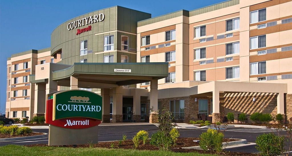 Courtyard By Marriott Youngstown Canfield Exteriör bild